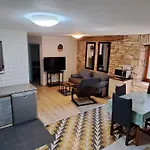 Eti And Mia 3 Mit Pool By Interhome Appartamento Muntić