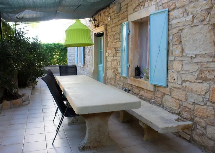 Διαμέρισμα Eti And Mia 3 Mit Pool By Interhome Muntić